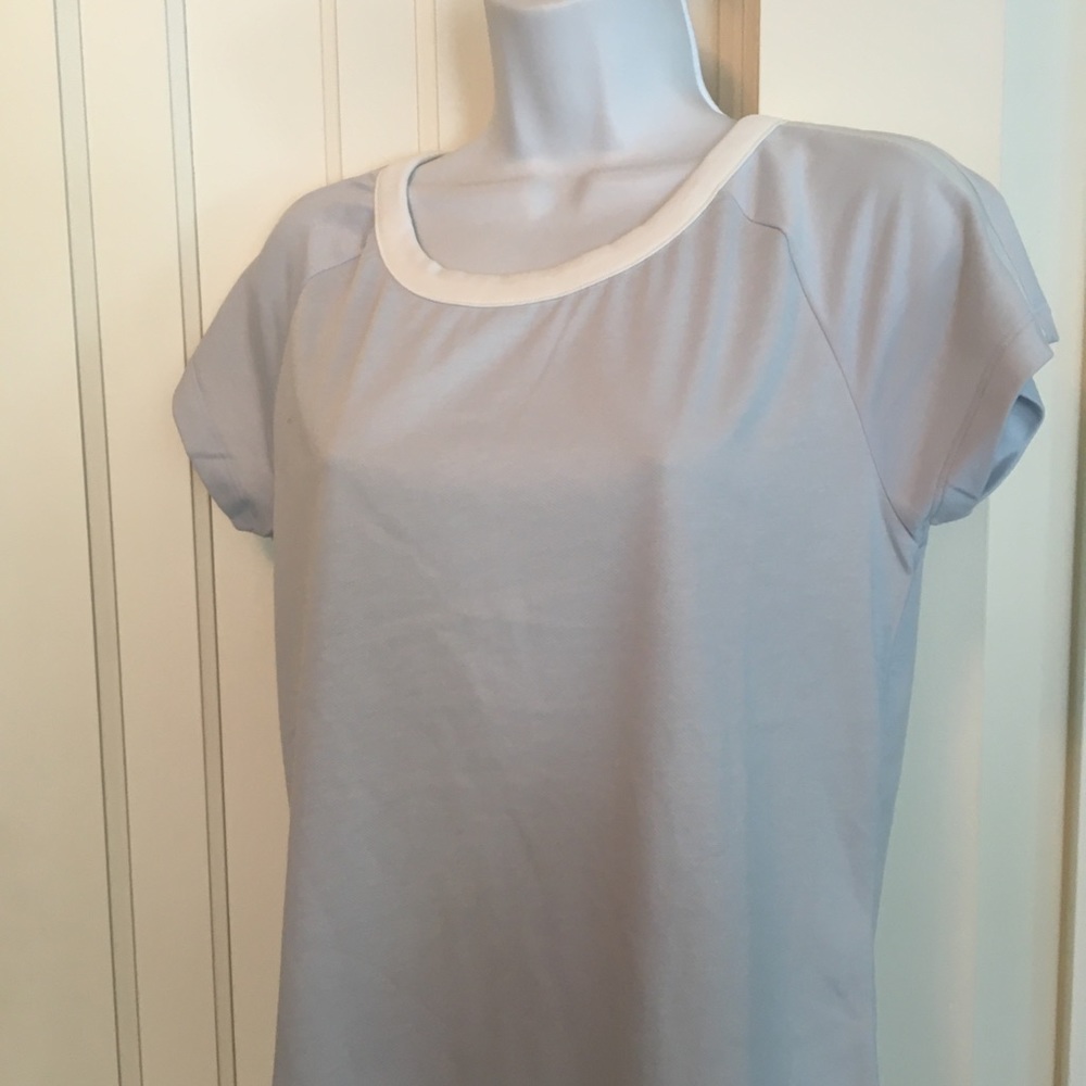 NWOT Nike Golf Dri-Fit shirt w/ back zipper
